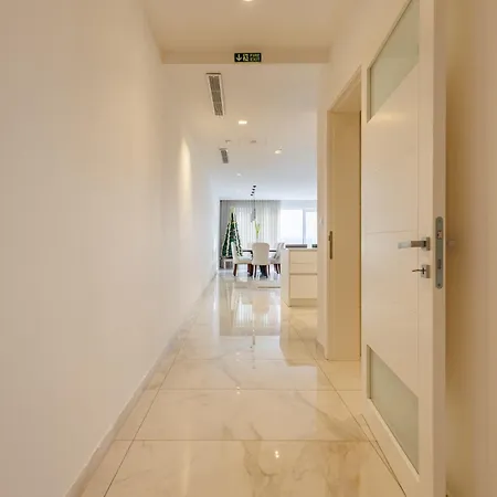 Private Terrace-sea Views Amd Valley Views-sleep 6 By Quicktrips * 梅利哈
