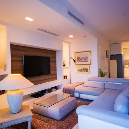 شقة Private Terrace-sea Views Amd Valley Views-sleep 6 By Quicktrips