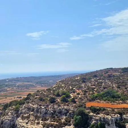 Private Terrace-sea Views Amd Valley Views-sleep 6 By Quicktrips Lejlighed Mellieħa