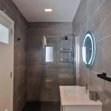 Private Terrace-sea Views Amd Valley Views-sleep 6 By Quicktrips