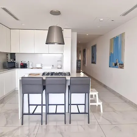 Apartamento Private Terrace-sea Views Amd Valley Views-sleep 6 By Quicktrips