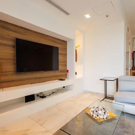Private Terrace-sea Views Amd Valley Views-sleep 6 By Quicktrips Apartament