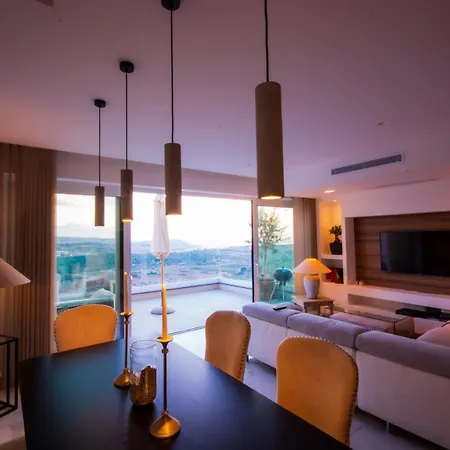 Private Terrace-sea Views Amd Valley Views-sleep 6 By Quicktrips * 멜리에하