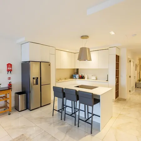 Private Terrace-sea Views Amd Valley Views-sleep 6 By Quicktrips 아파트 *